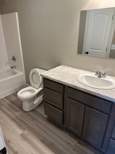Curran Townhomes thumbnail 7