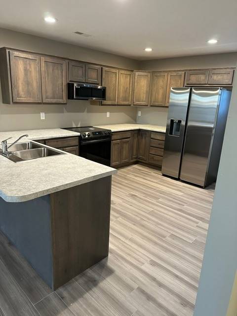Curran Townhomes thumbnail 2